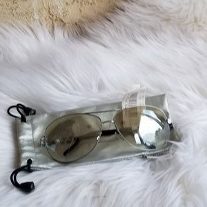 New Steve madden ladies sun glasses